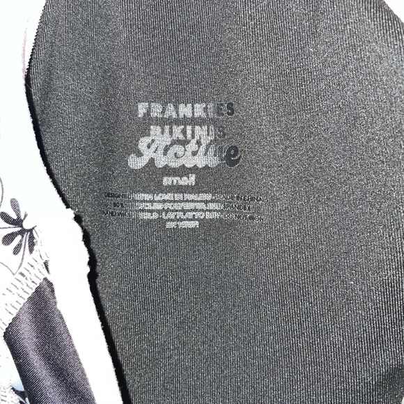 Frankie’s Bikinis Activewear Set - Picture 4 of 9